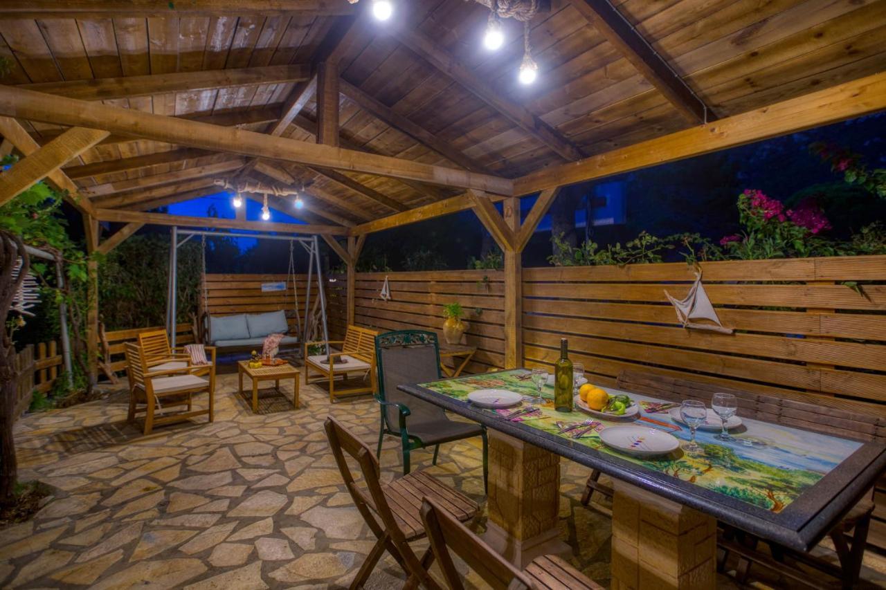 Christinas Apartments Agios Matthaios (Corfu) Exterior foto