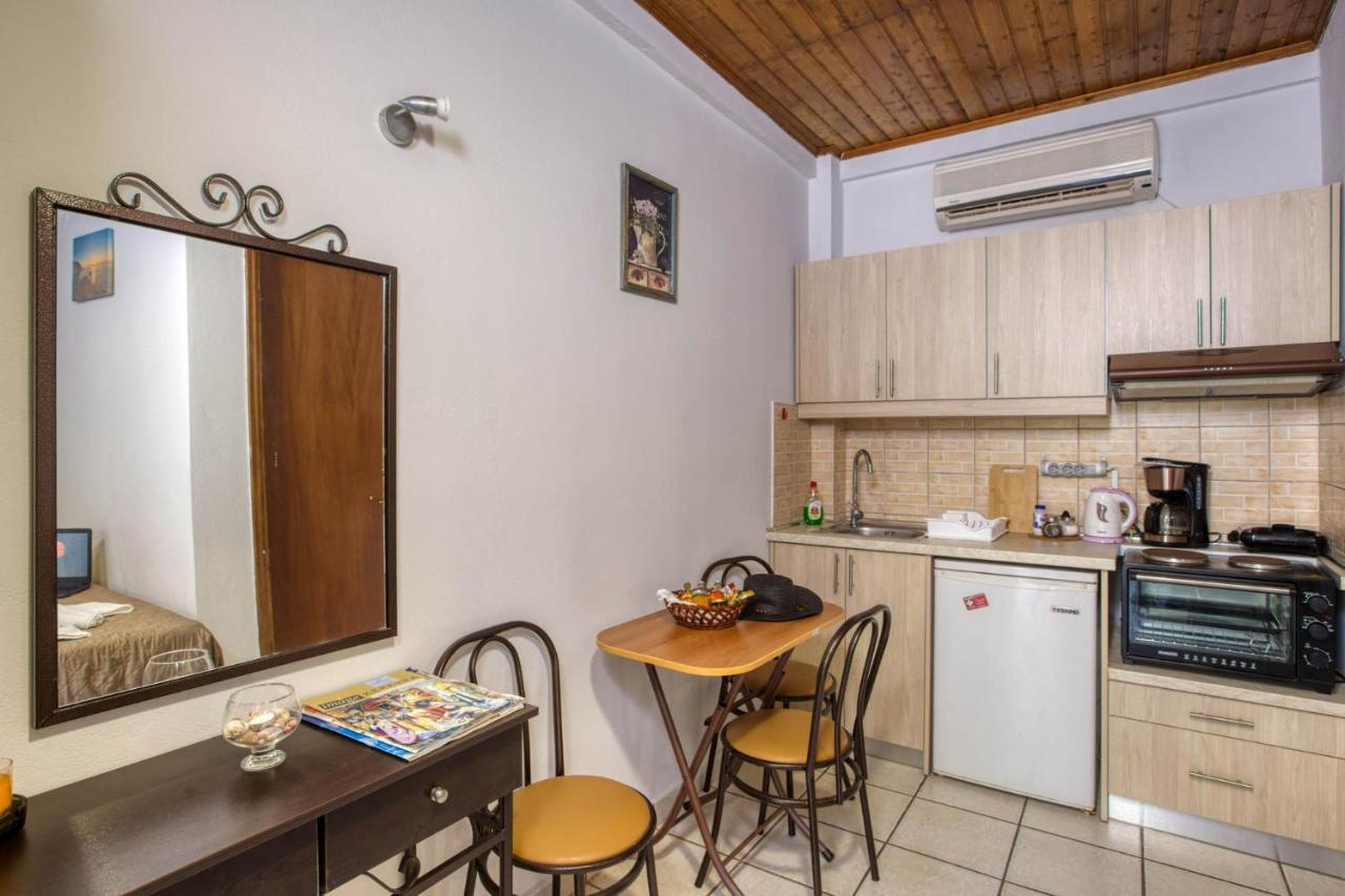 Christinas Apartments Agios Matthaios (Corfu) Exterior foto