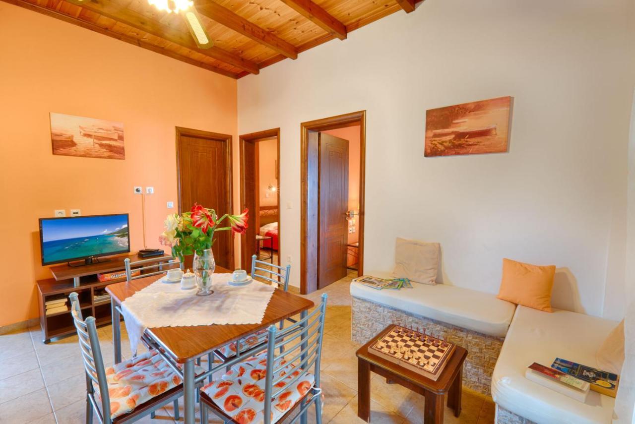 Christinas Apartments Agios Matthaios (Corfu) Exterior foto
